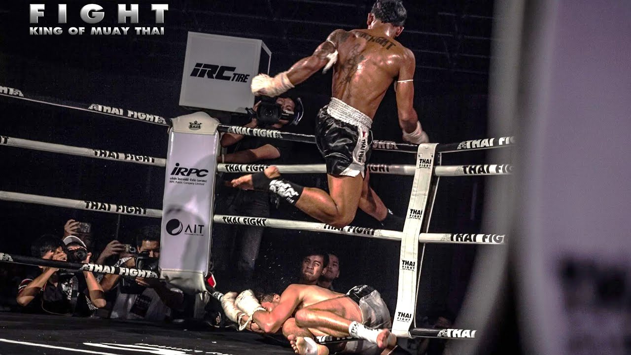 Most Ruthless Fighter?! Iquezang Kor Rungthanakeat Highlights อิกคิวซัง ก รุ่งธนเกียรติ | Thai Fight background