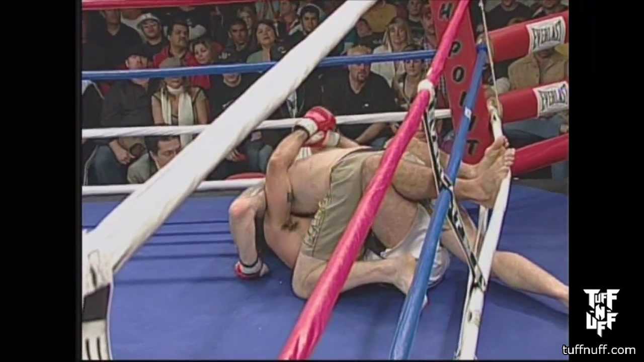Thomas Brown vs Reynaldo Duarte background