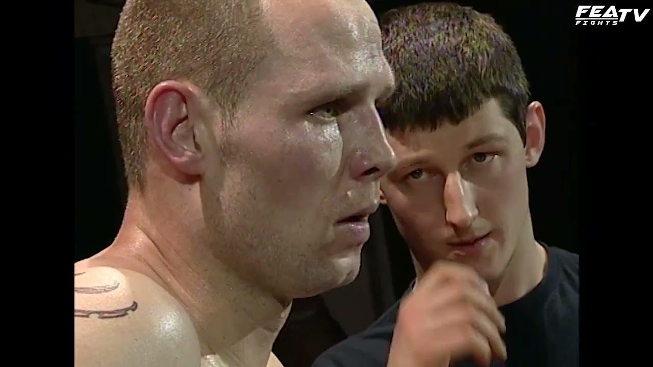 Sem Braan vs Alexandr Oleynik quterfinal 83kg K-1 rules 12 dec 2010.