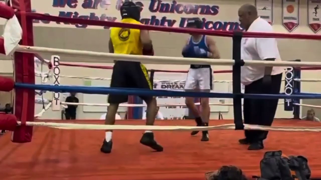 Davon’s 6th fight! Seen improvements gaining that win. Great work.