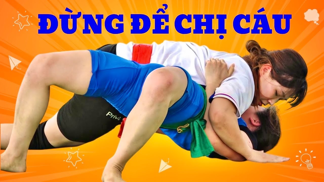 KIM ANH gặp Trọng tài Du vật mãi ko cho thắng ? Đấu Vật Traditional Vietnamese women's Wrestling. background