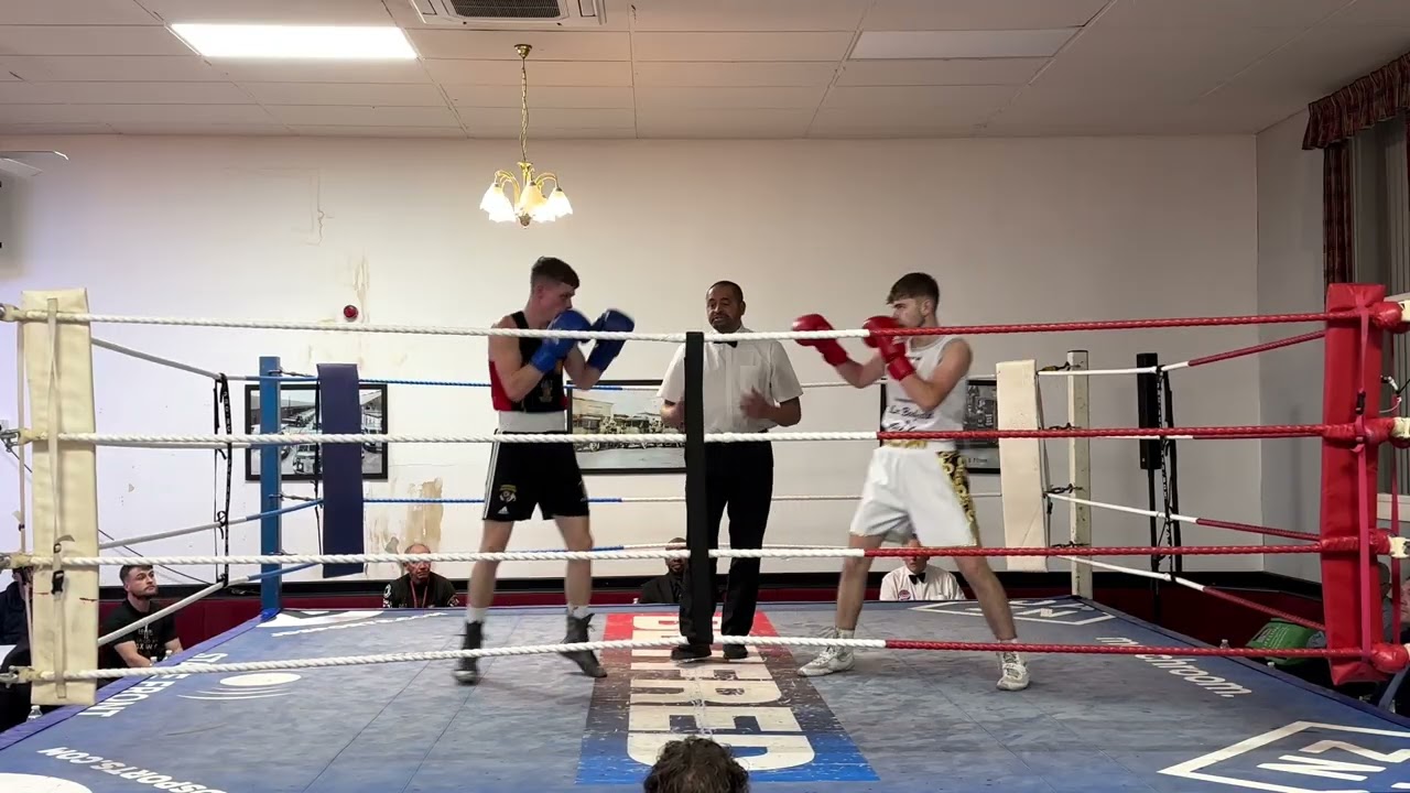 Amateur Boxing | Gilligan vs. Walker