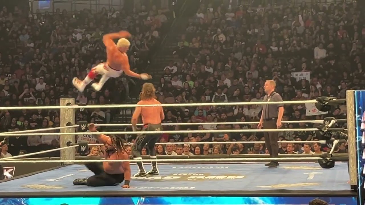 😱2/2 Pelea de tres #codyrhodeswwe #samizayn #jacobfatu #drewmcintyre #randyorton #wrestlemania 