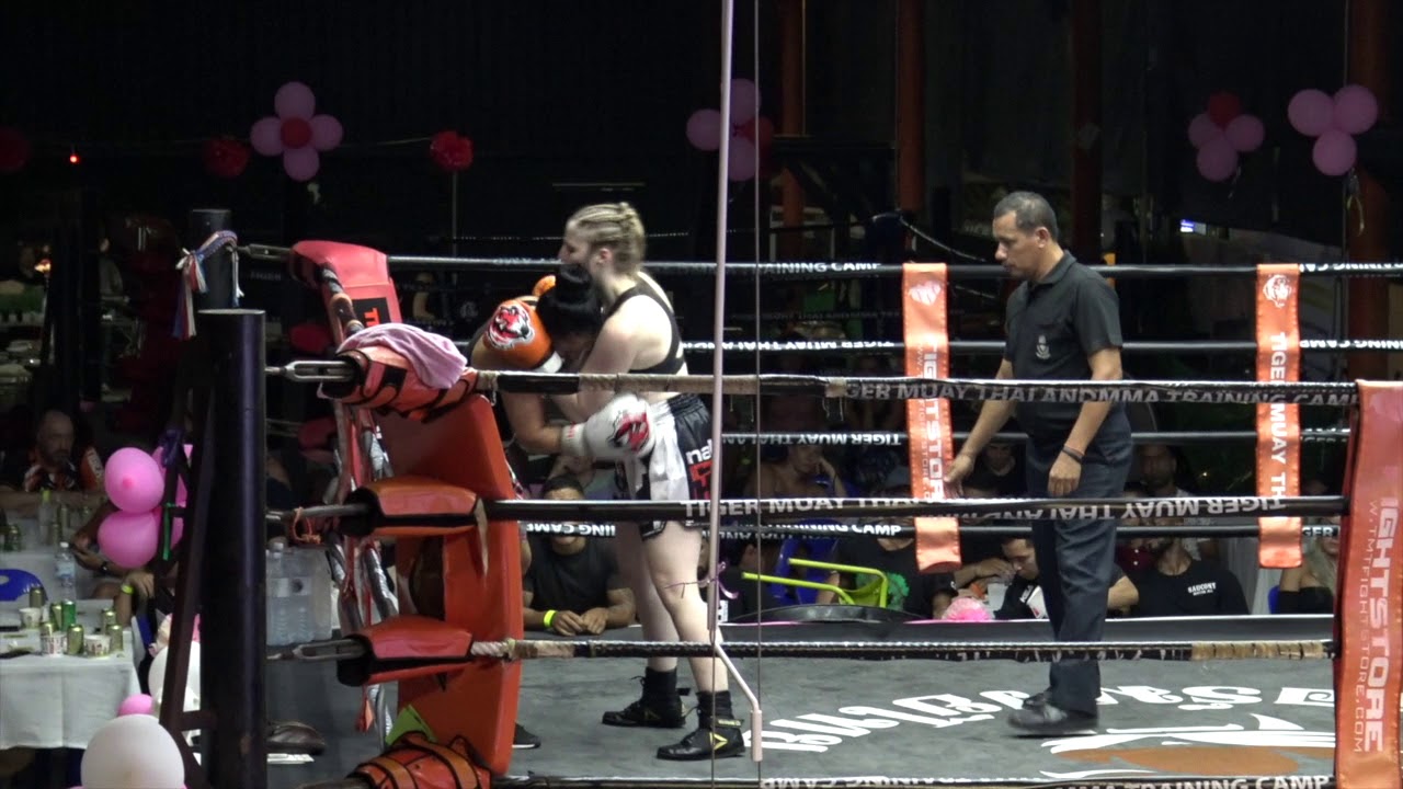 BBQ Beatdown 126: Stefanie (Belgium) vs Audrey (France) background