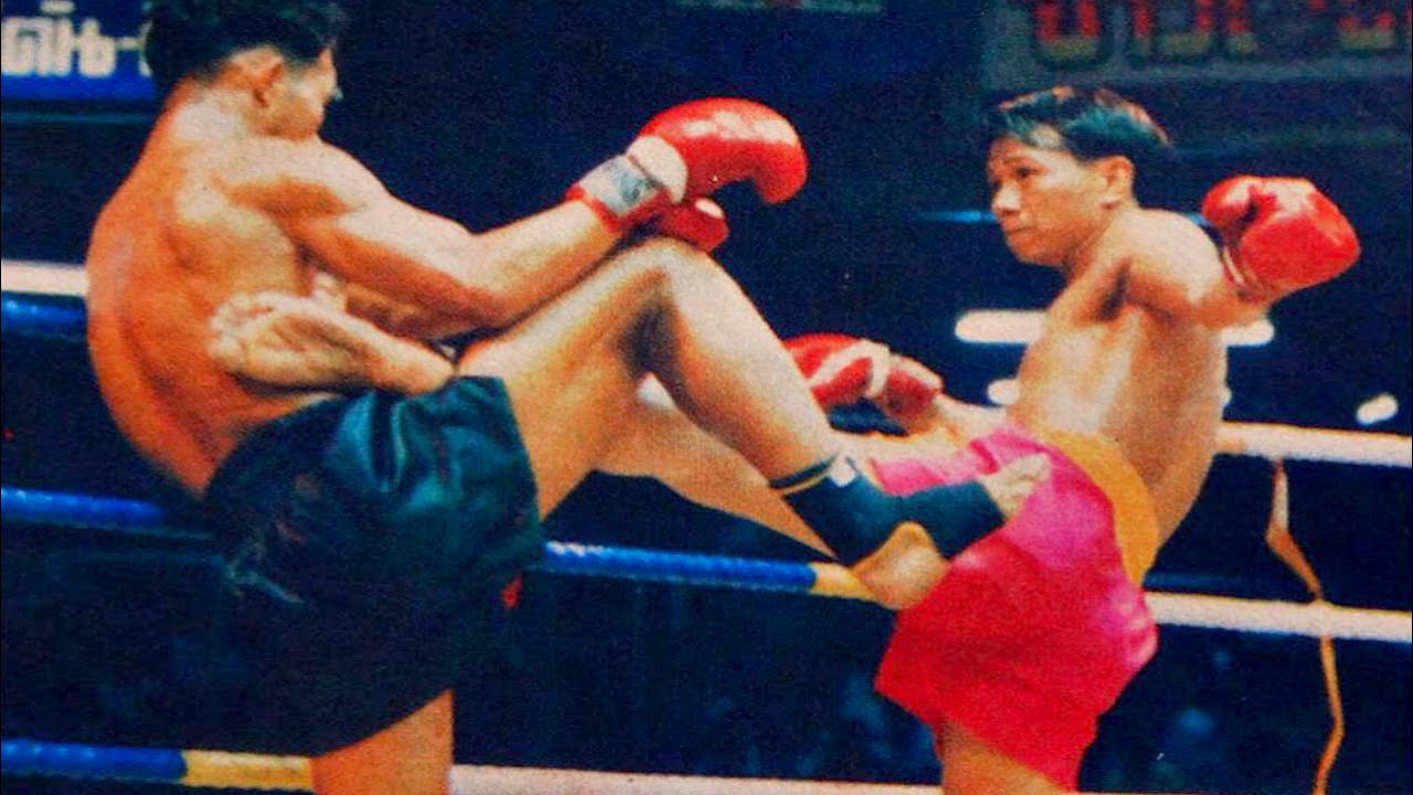 Muay Thai Kick Exchanges (Highlights) background