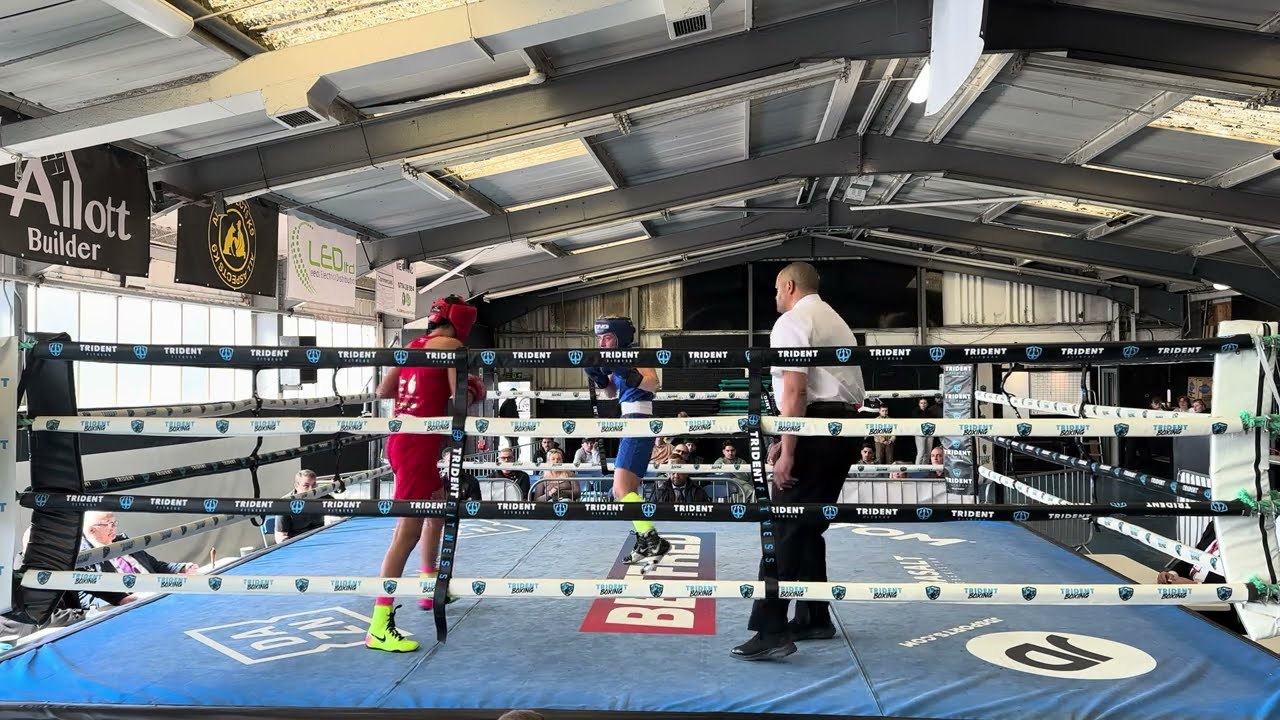 Elite Yorkshire Final | Gittins v Williams 52kg background