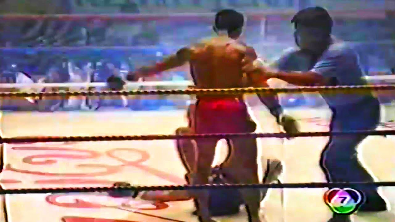 Burklerk Pinsinchai - Balance Manipulation Techniques (เบิกฤกษ์ ปิ่นสินชัย) | Muay Thai มวยไทย background