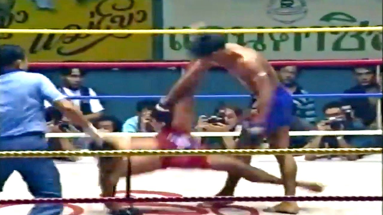 Muay Thai Clinch Defence/Escapes - Buakaw Por Pisitchet ("พีท โคราช" บัวขาว ป.พิสิษฐ์เชษฐ์)