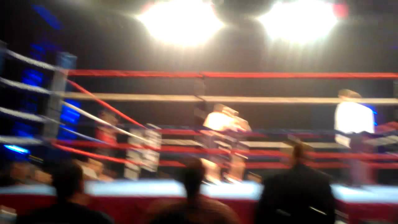 Kimbo Slice vs Charles Hackman. Kimbos 3rd pro fight. HD Best Quality. 1/2 background