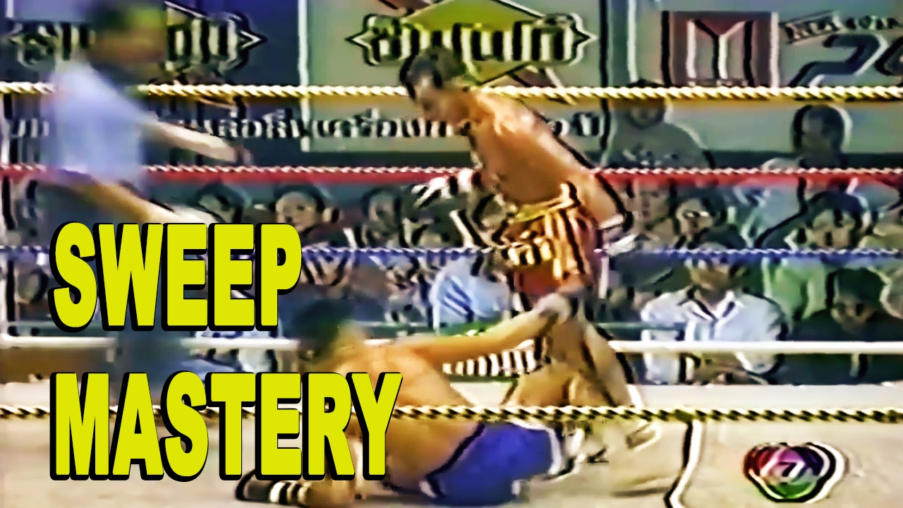 Burklerk's Epic Sweep Display | Muay Thai Mastery background