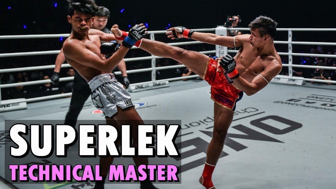 Superlek Kiatmoo9 - Technical Master (ซุปเปอร์เล็ก เกียรติหมู่ 9) | Muay Thai Highlights background