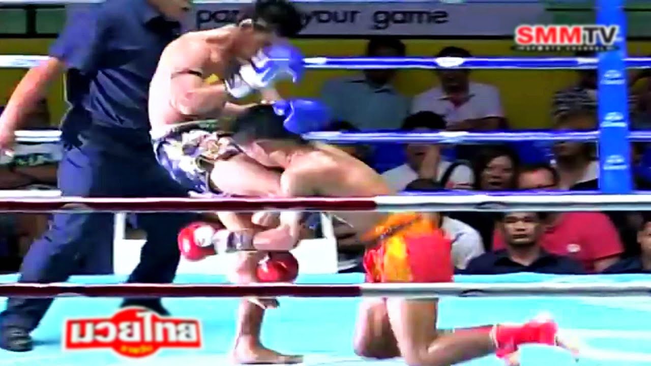 Muay Thai Clinch Knees Highlight background