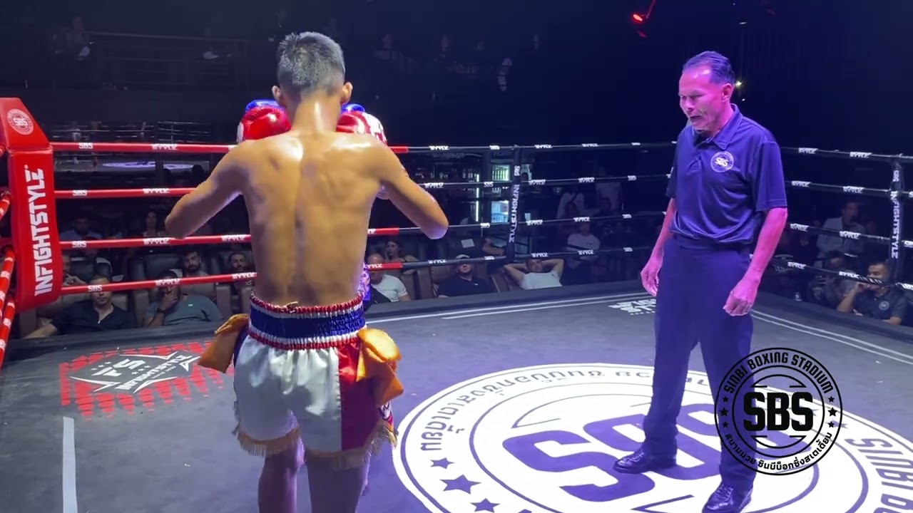 Petchkarasin Rattachai Muay Thai 🇹🇭 (red) loses to Petch Leklai S. Usama 🇹🇭 (blue) by TKO in round 2 background