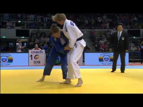Judo Grand Prix Düsseldorf 2013: -57kg FILZMOSER, Sabrina (AUT) - BARKELING, Emma (SWE) background