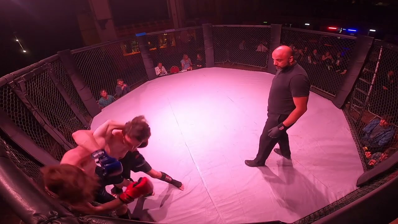 LIVERPOOL | ULTRA MMA | JAMIE WOODS VS THE SAXON