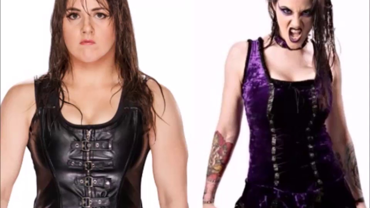 Nikki Cross vs Daffney Swinging Fisherman Neckbreaker