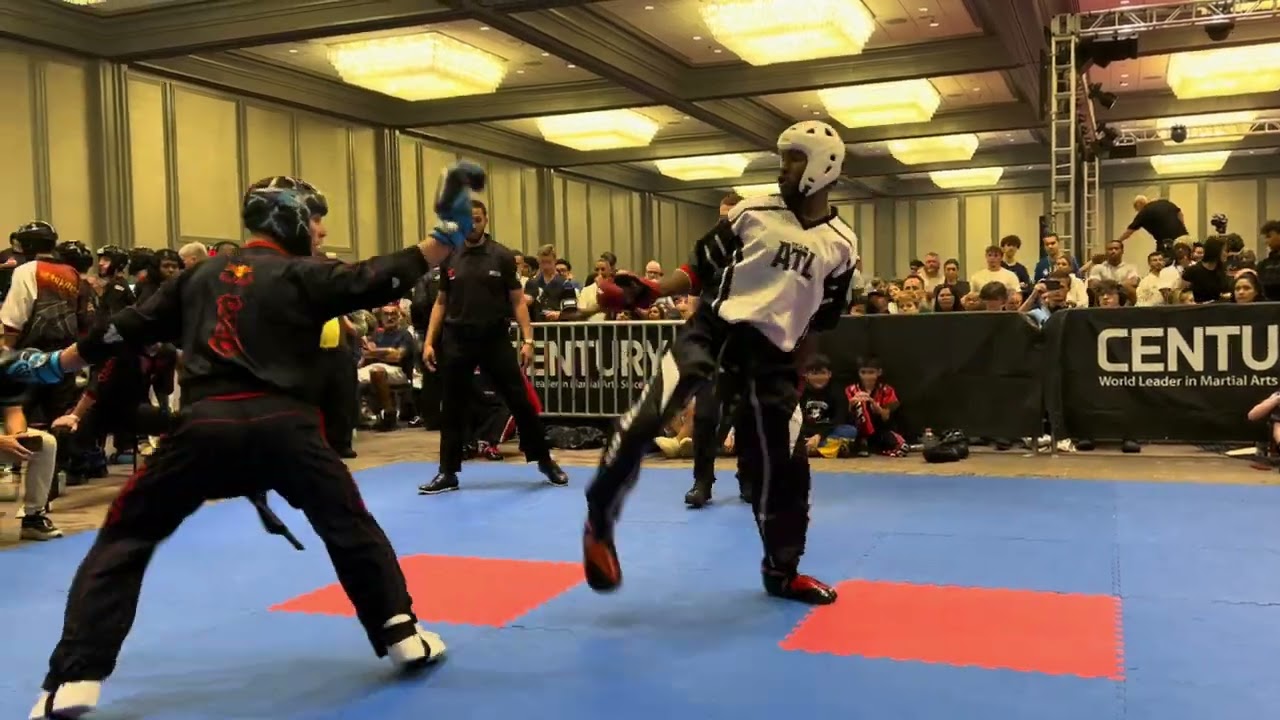 Jalen Lazenby vs George Stalnaker Welterweight Sparring - Battle of Atlanta 2025 background