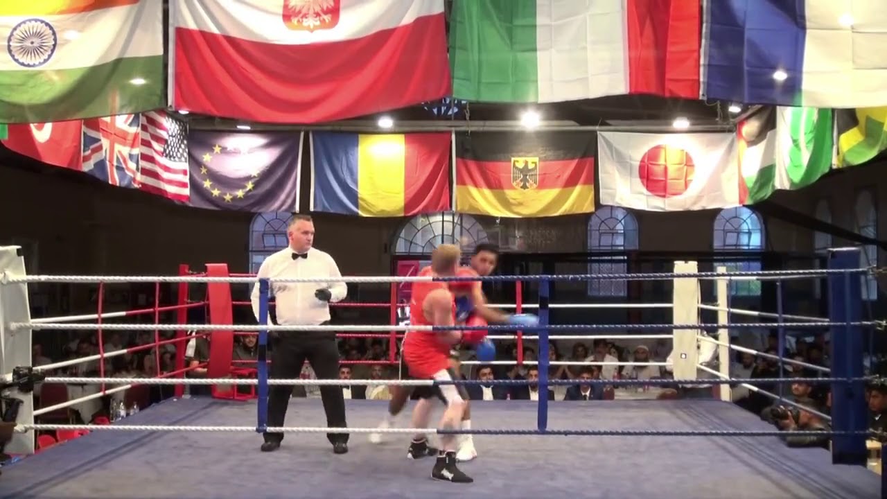 Mr Swole & TB Promotions presents THE TAKEOVER Ian Gould V Faizan Fariad Fight 10 background