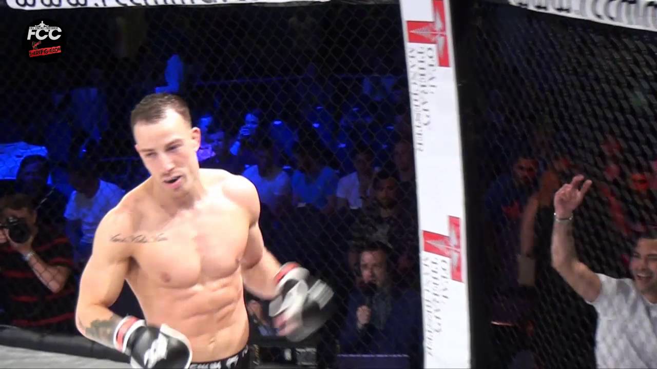 FCC 16 Aaron Pierre vs Damien Lazsmere