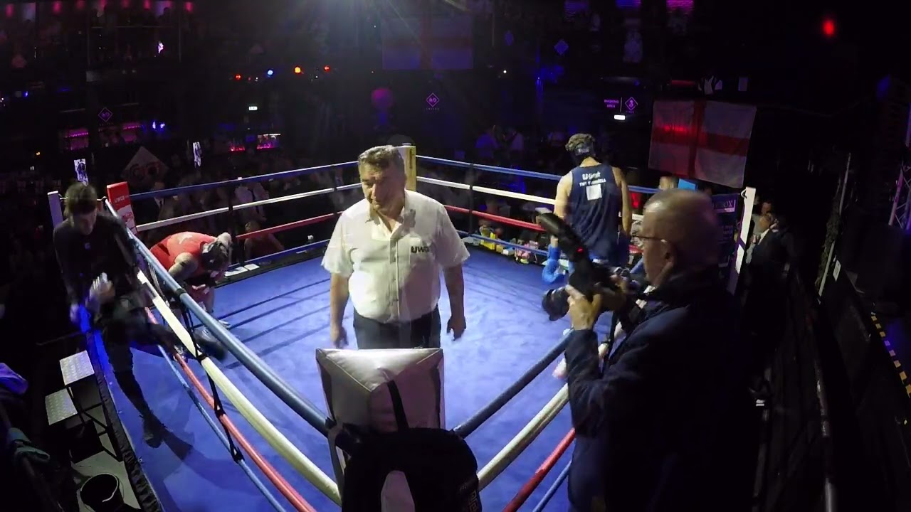 SOUTHAMPTON | UWCB | LEE 'THE THUNDER' SHERGOLD VS TNT TRUNDELL background