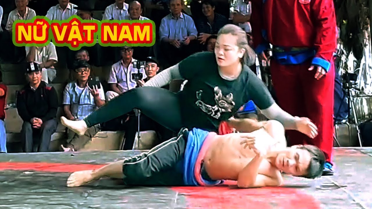 🔴Ái nữ xinh đẹp Triệu Anh Thư Đại Náo Trai Làng Đồng Kị - पुरुषों के साथ महिला कुश्ती,