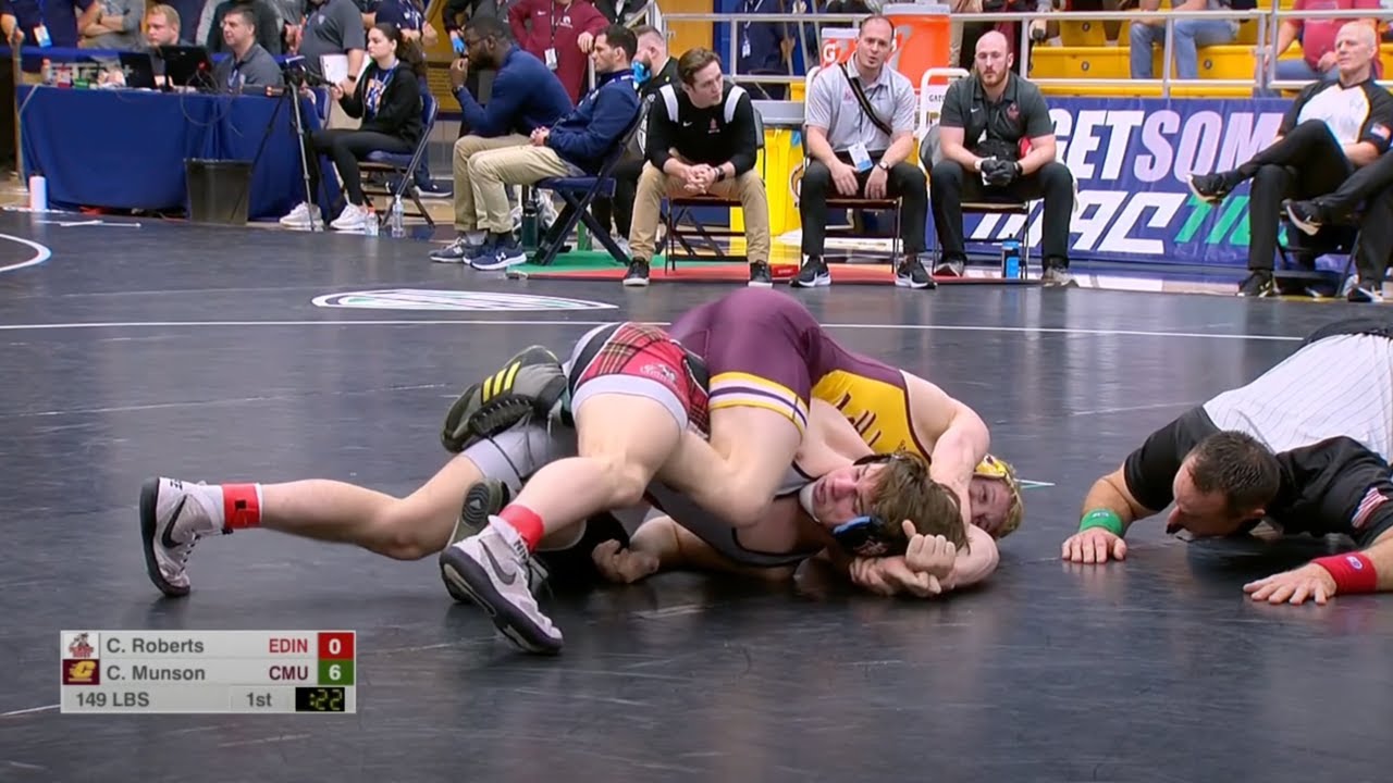 149lbs Corbyn Munson (Central Michigan) vs Colin Roberts (Edinboro)