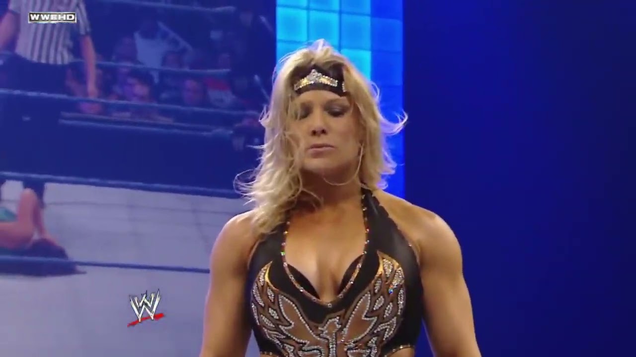 Beth Phoenix and WWE Women’s Champion Mickie James vs. Lay-Cool: SmackDown, Feb. 5, 2010