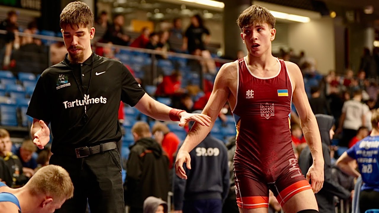 U17 Samir Ibishov (UKR) vs Vladyslav Begen (UKR) 71kg. Freestyle boys youth wrestling. background