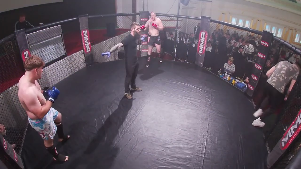 ALDERSHOT | MMA | MATTHEW HURST VS DYLAN TYLER