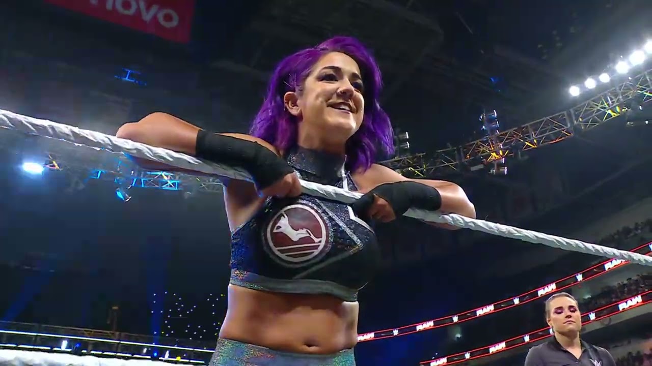 Bayley approaches Lyra Valkyria | Raw Sep 29, 2025