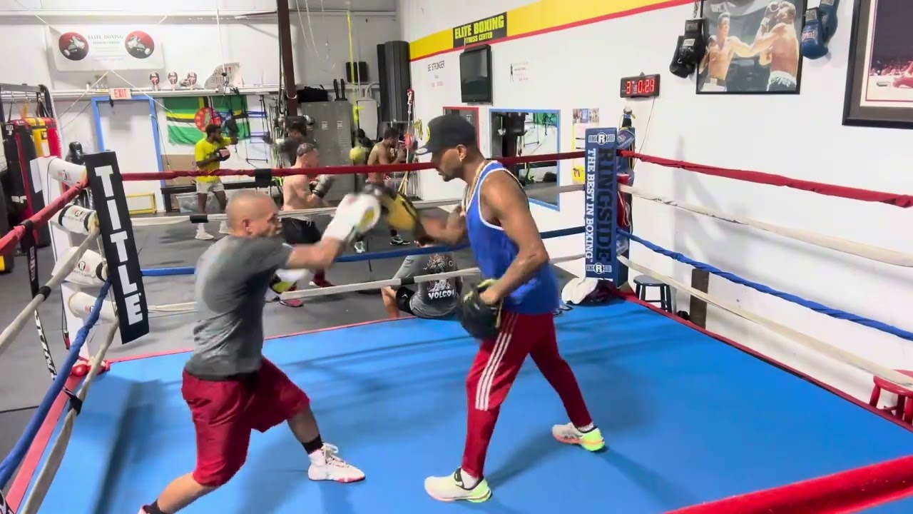 Celebrity Boxer Transitioning To Amateur Boxer. Training For His First Amateur Fight!!