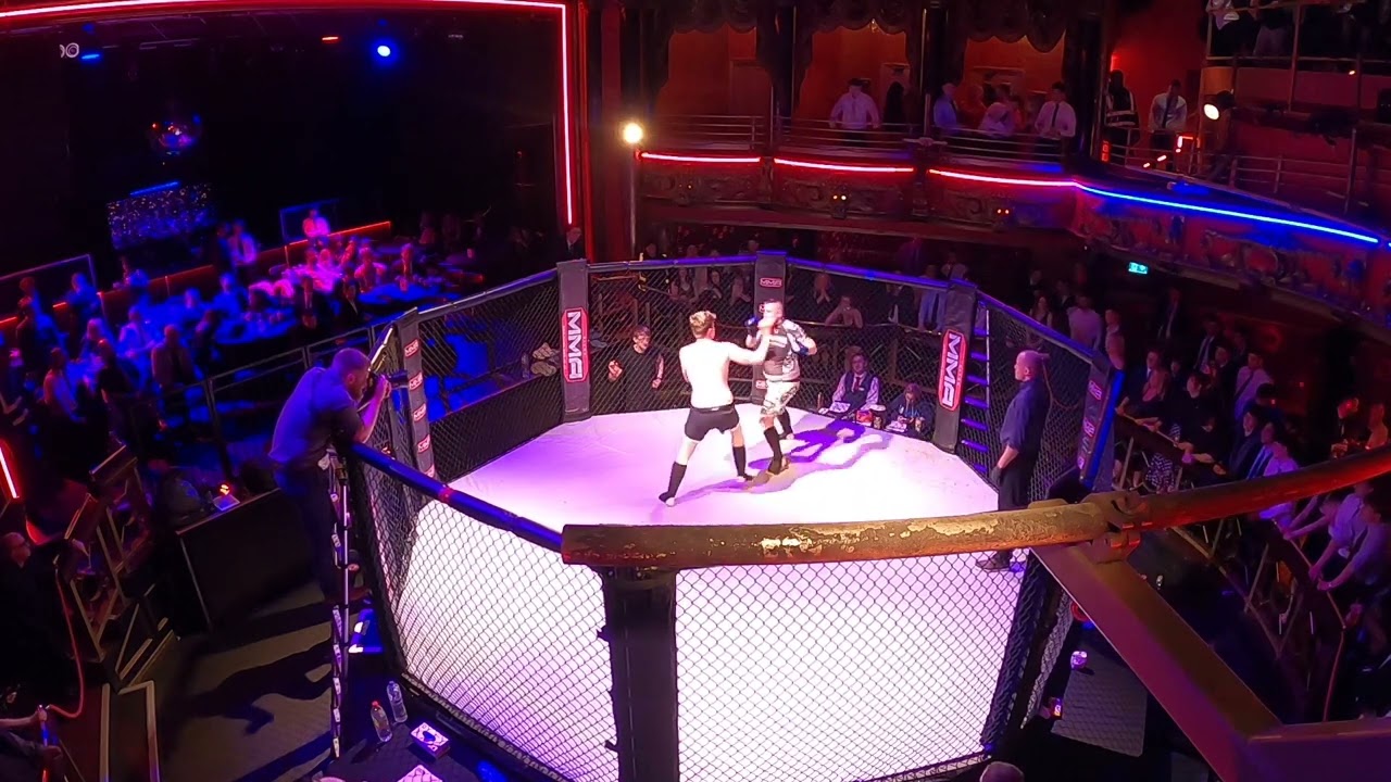 LONDON | MMA | DANIEL CAREY VS NORBERT D SZTUBA