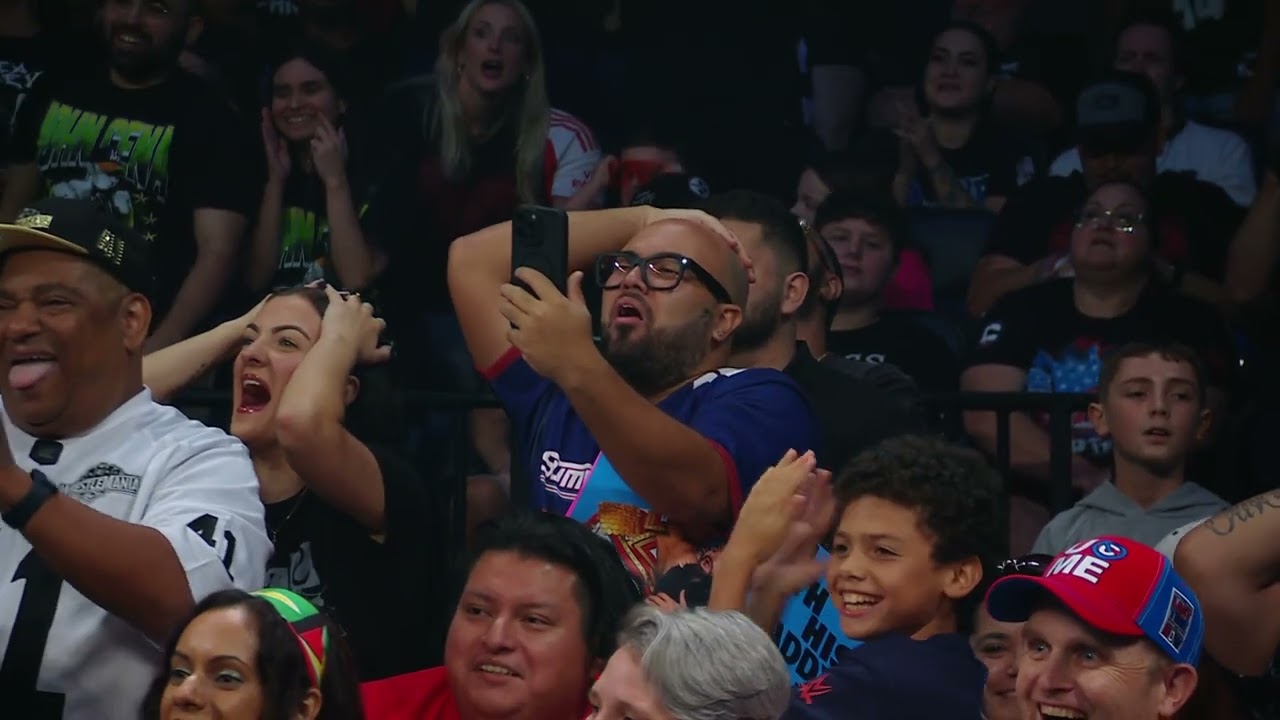 Sami Zayn vs Je'Von Evans | SmackDown Sep 26, 2025 (Part 2) background
