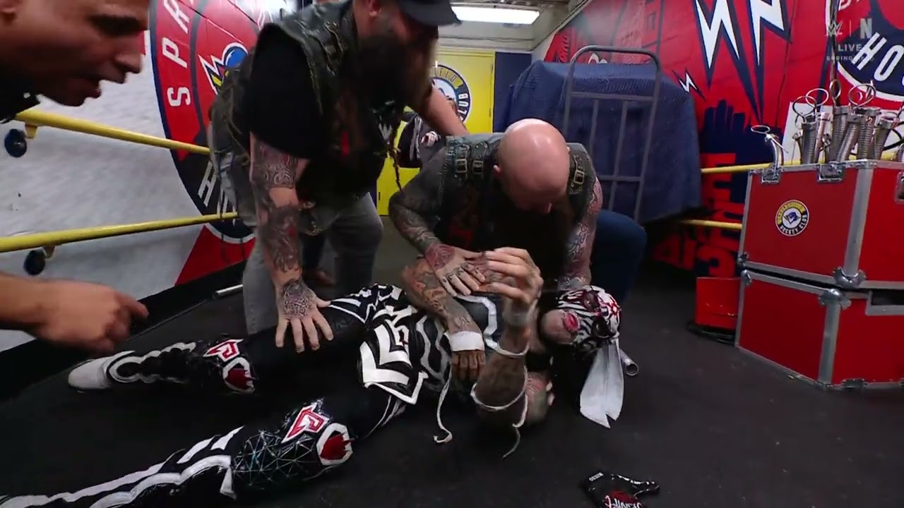 The New Day brutally ambushes Penta at Backstage | Raw Sep 15, 2025 background