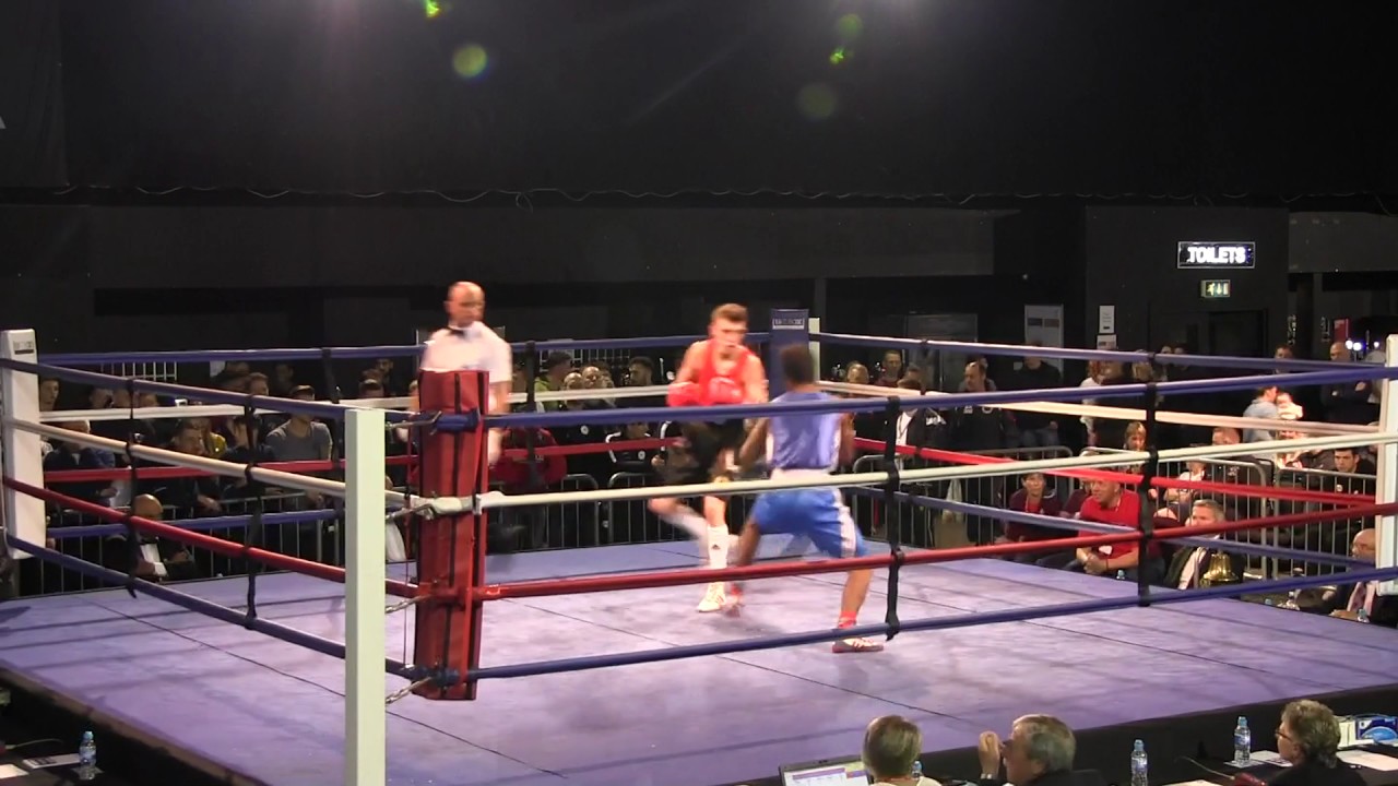 Niall Farrell ENG v Muzzy Fuyana ENG 52 Elite Championship Semi Final 2017