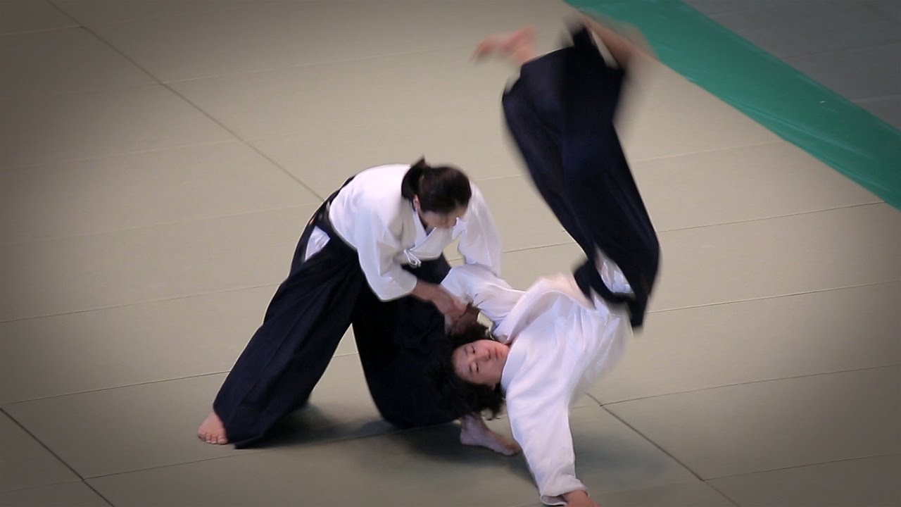 Aikido - Okamoto Yoko Shihan - 53rd All Japan Aikido Demonstration (2015)