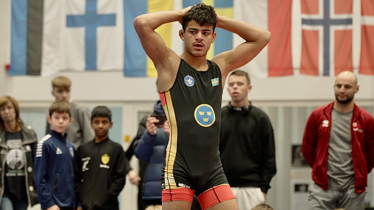 U17 Oliver Perez (SWE) vs Arsens Burkevics (LAT) 60kg. Greco-roman boys youth wrestling. B-cam-man