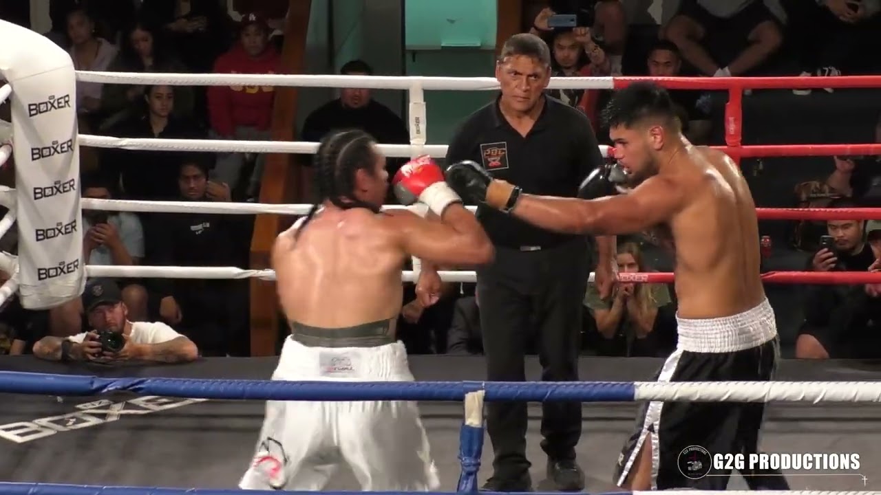 TITI MOTUSAGA vs KOKO ROBINSON BOXING FIGHT | Christmas Cracker Boxing Event backdrop