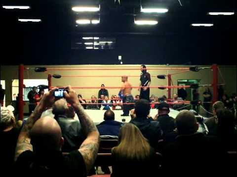 MCW Champion, Short Sleeve Sampson vs Huggie Cub - ASW