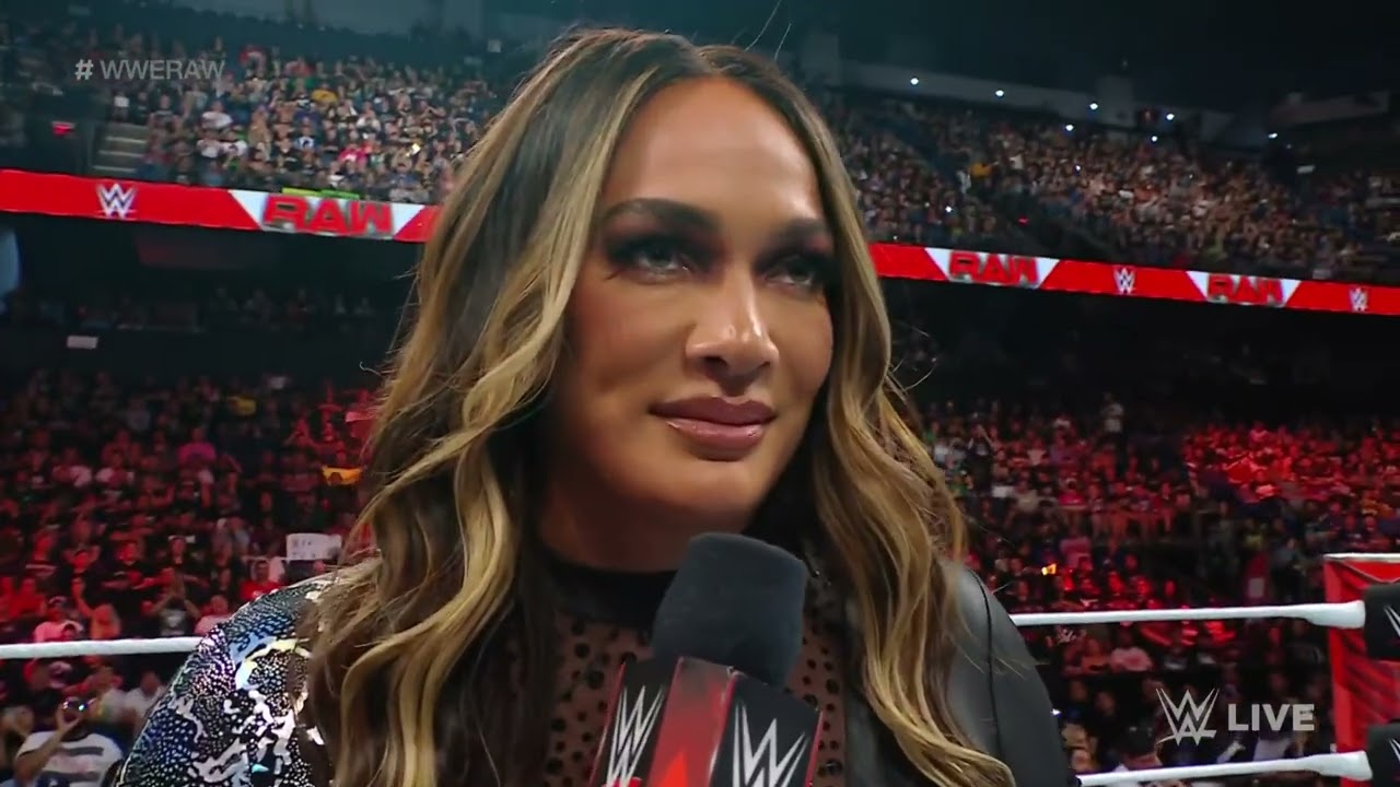 Zoey Stark vows to take out Nia Jax: Raw, Sept. 25, 2023 background