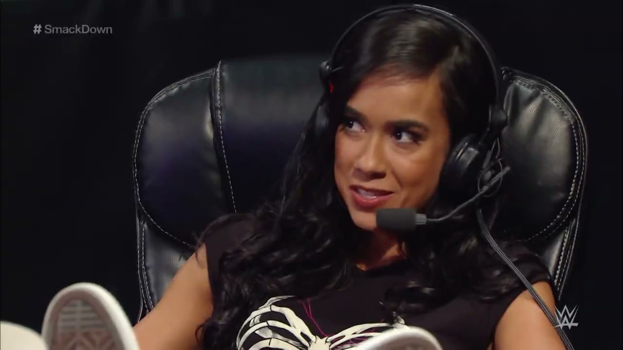 1080pHD WWE Smackdown 09/05/14 Brie Bella vs Paige (AJ Lee in Commentary)