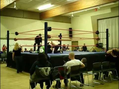 KC Andrews vs Alex Prestige - BWW