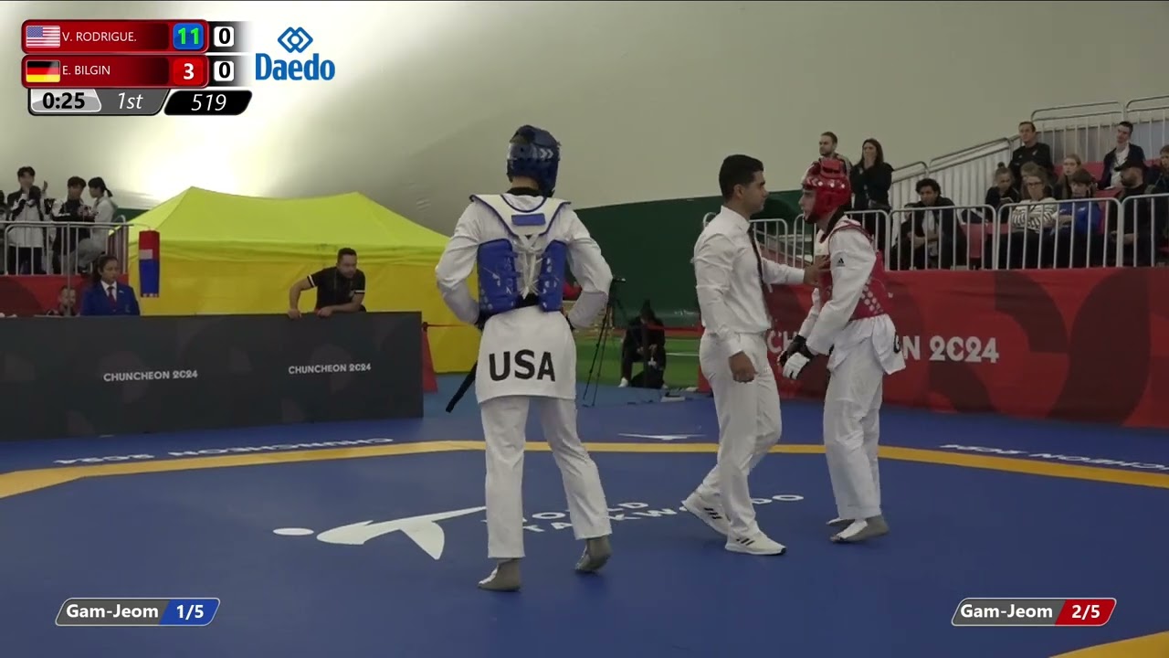 519 Round of 32 Men 68kg USA V RODRIGUE GER E BILGIN background