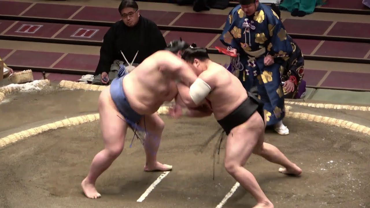 Training Report 5: Hakuho absent, Shodai back fighting (Dec 22nd) background