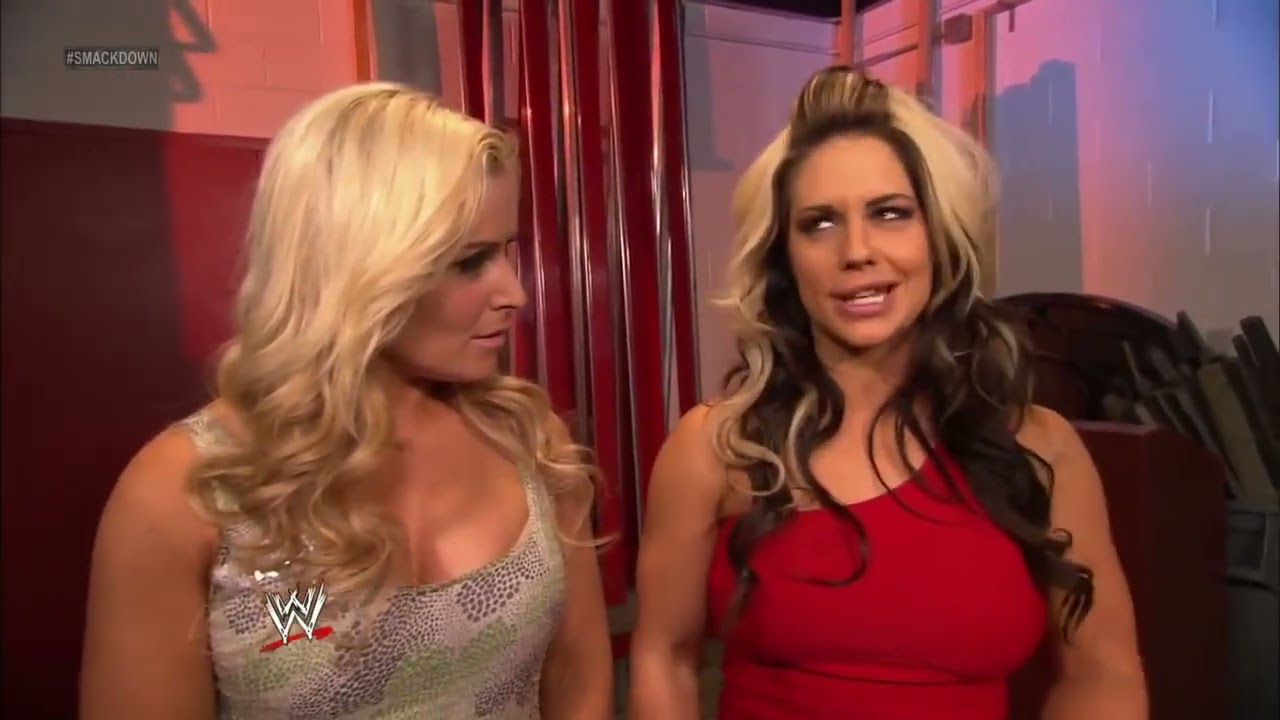 Things heat up between AJ Lee and Kaitlyn: SmackDown, May 10, 2013