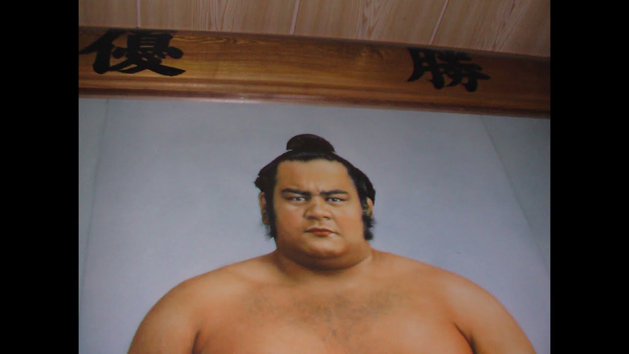 42-year-old Kaonishiki's final match (42歳の華王錦、人生最後の一番) background