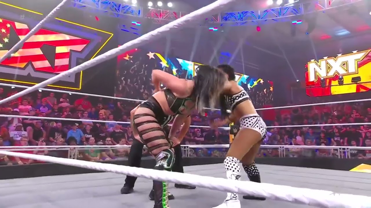 Blair Davenport vs. Roxanne Perez: NXT, July 04, 2023 background