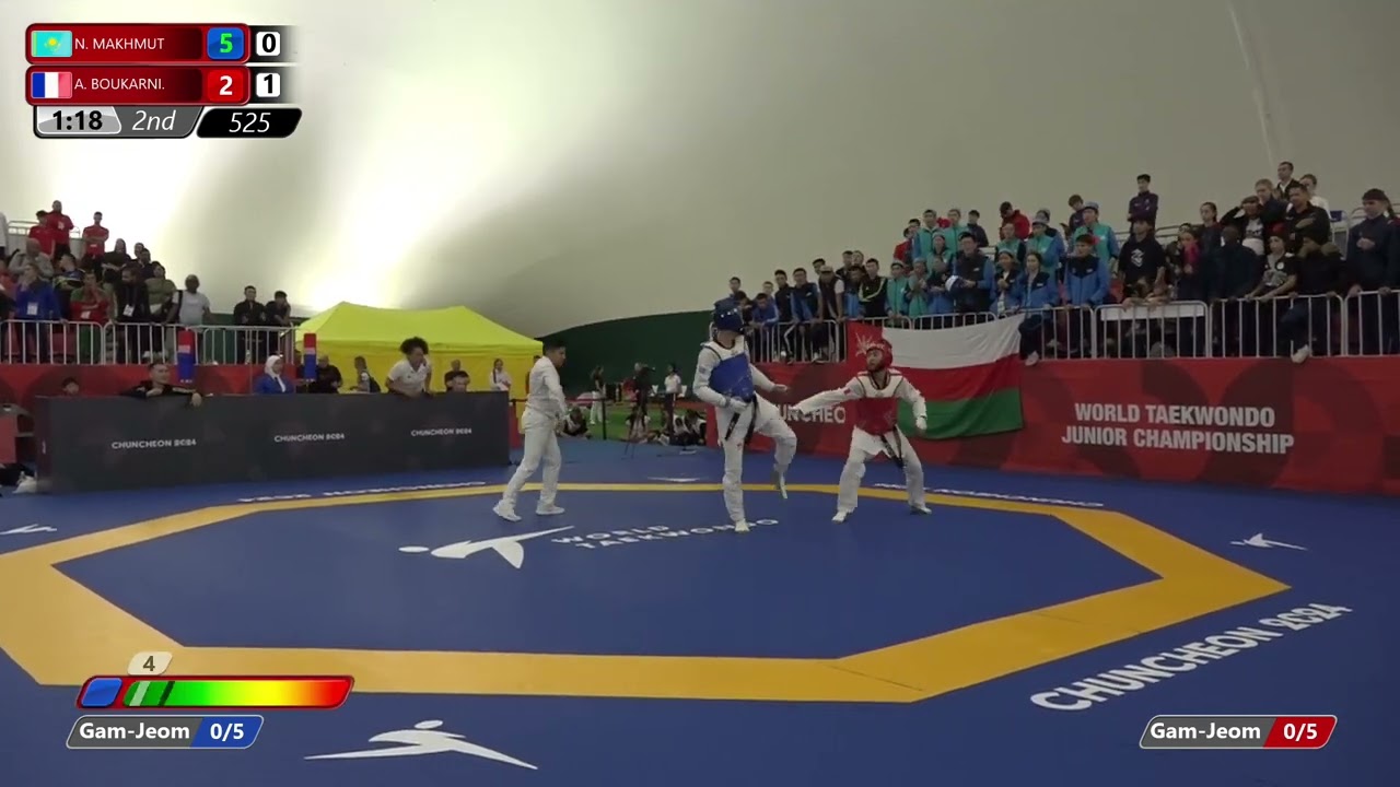 525 Quarterfinals Men 55kg KAZ N MAKHMUT FRA A BOUKARNI background