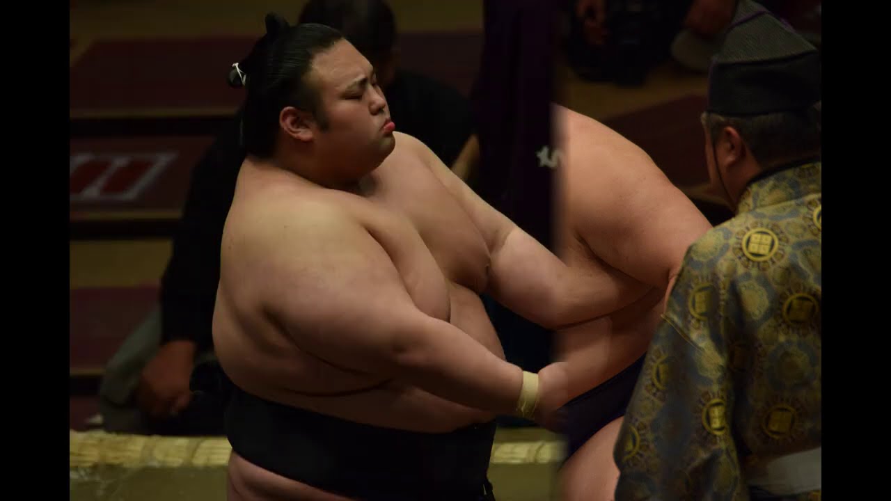 Sumo news (Dec 8th): Kakuryu, Asanoyama, Shodai, Takakeisho background