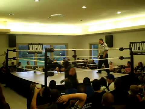Island Assassin vs BJ Laredo - VIPW background
